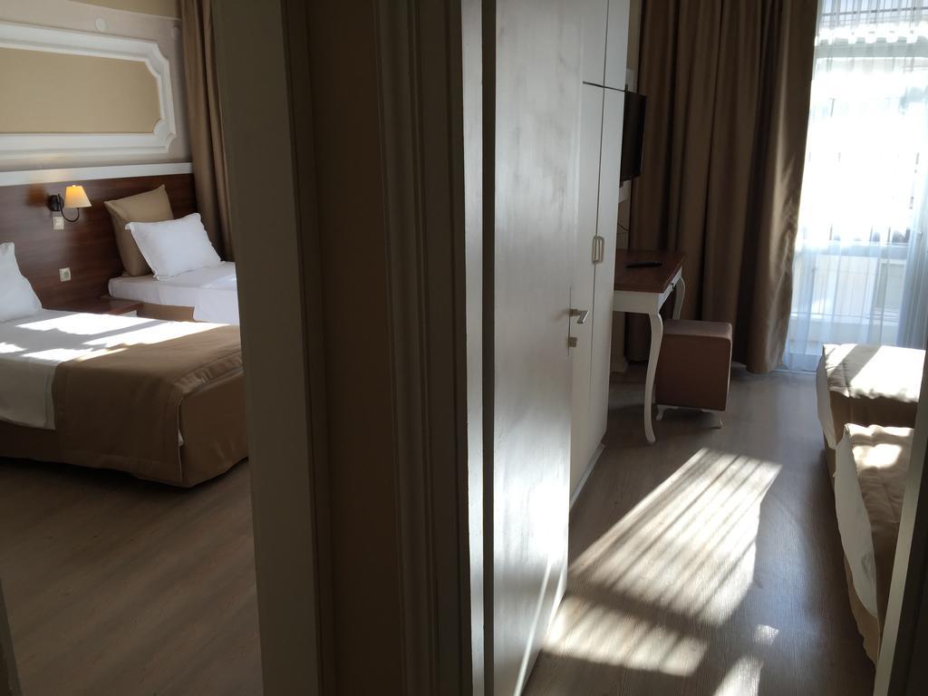 Akman Hotel Kusadasi Habitación foto
